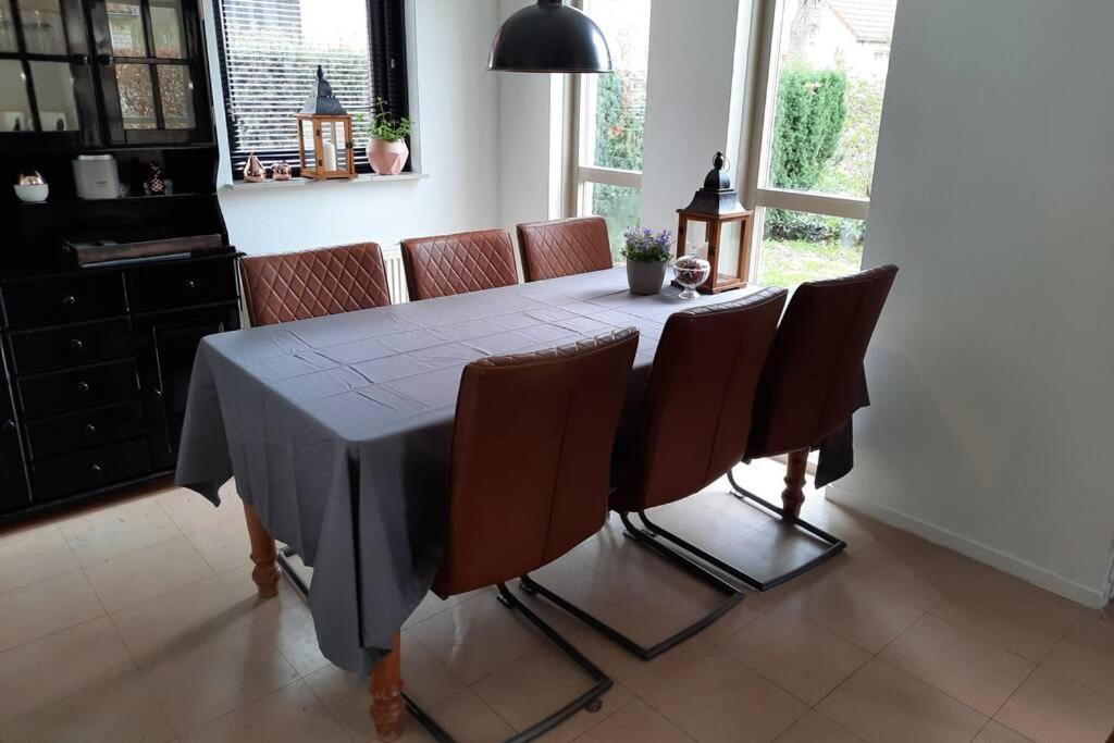 Gezellige Vakantiewoning Met Sauna In Ewijk Bij Nijmegen - Recreational Only No Workers Exterior foto