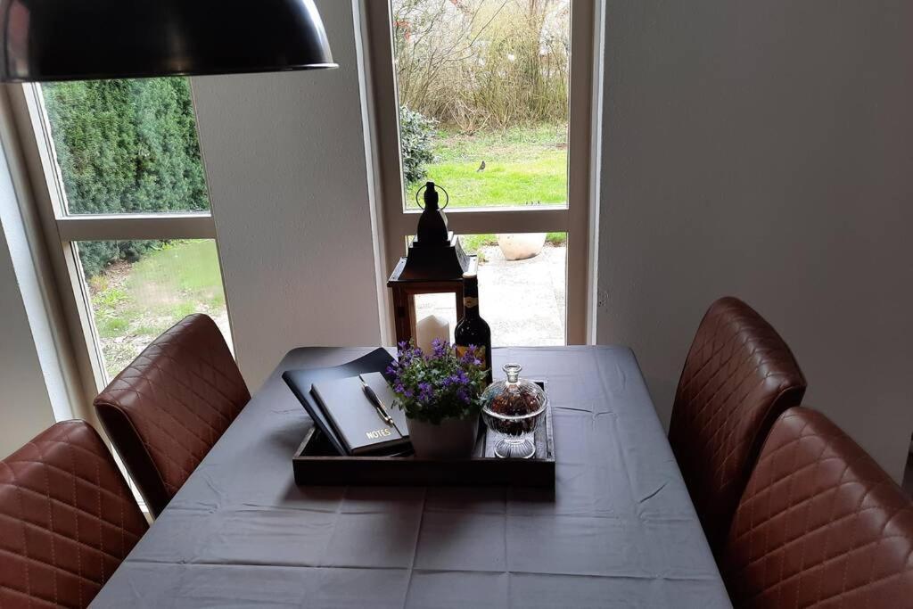 Gezellige Vakantiewoning Met Sauna In Ewijk Bij Nijmegen - Recreational Only No Workers Exterior foto
